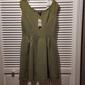 Bobeau (for Nordstrom) Lime/Black Pattern Dress Large